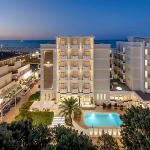 4* Hotel Litoraneo