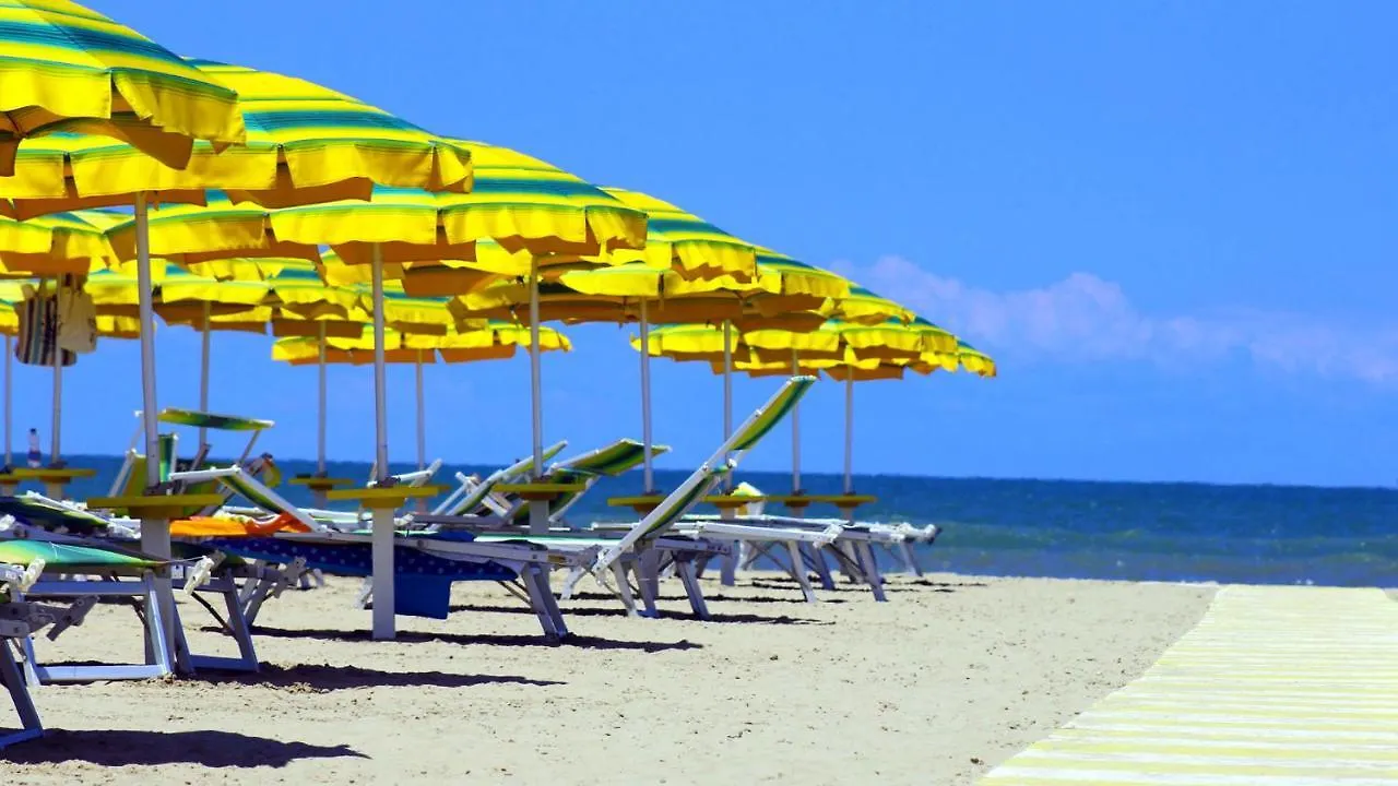 Hotel Tritone Ρίμινι