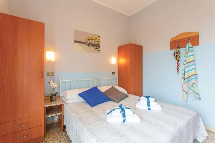 Hotel Tritone Rimini 3*,